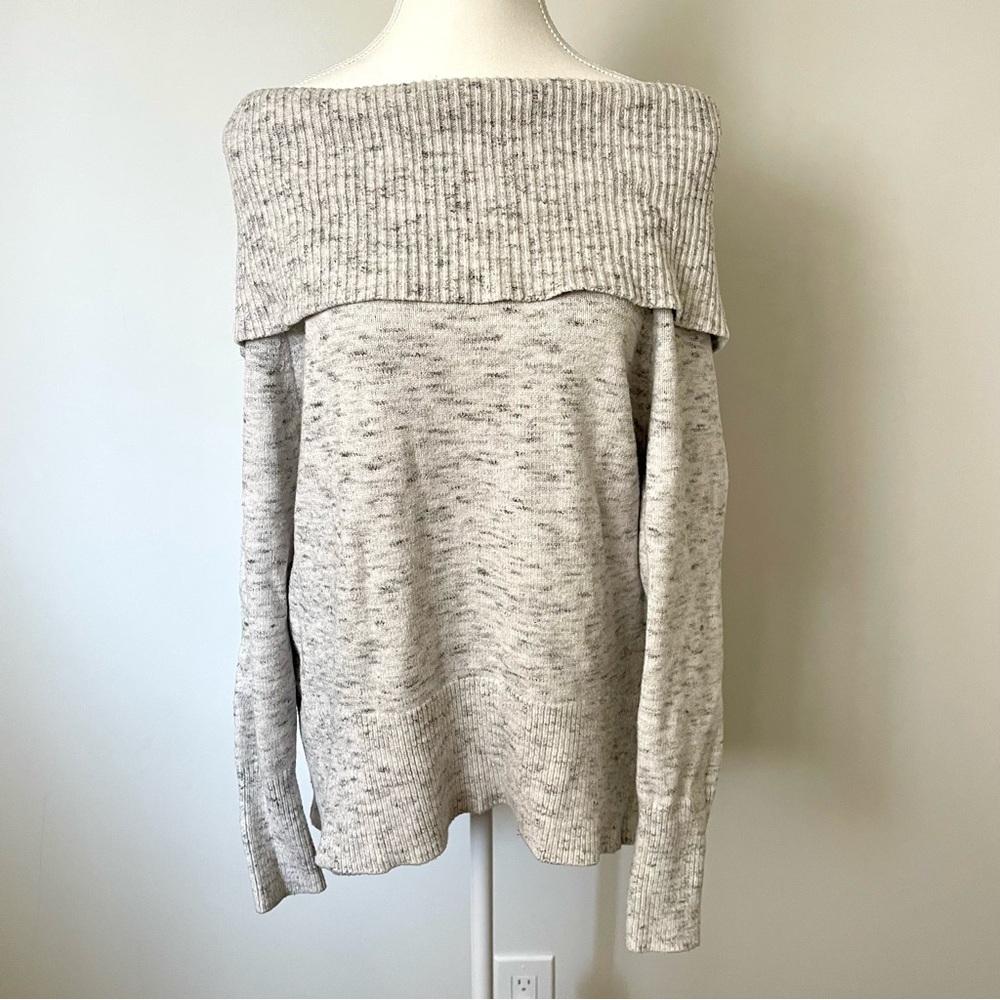 Seven Sisters Off the Shoulder Heathered Light Grey Knit Sweater Size Medium